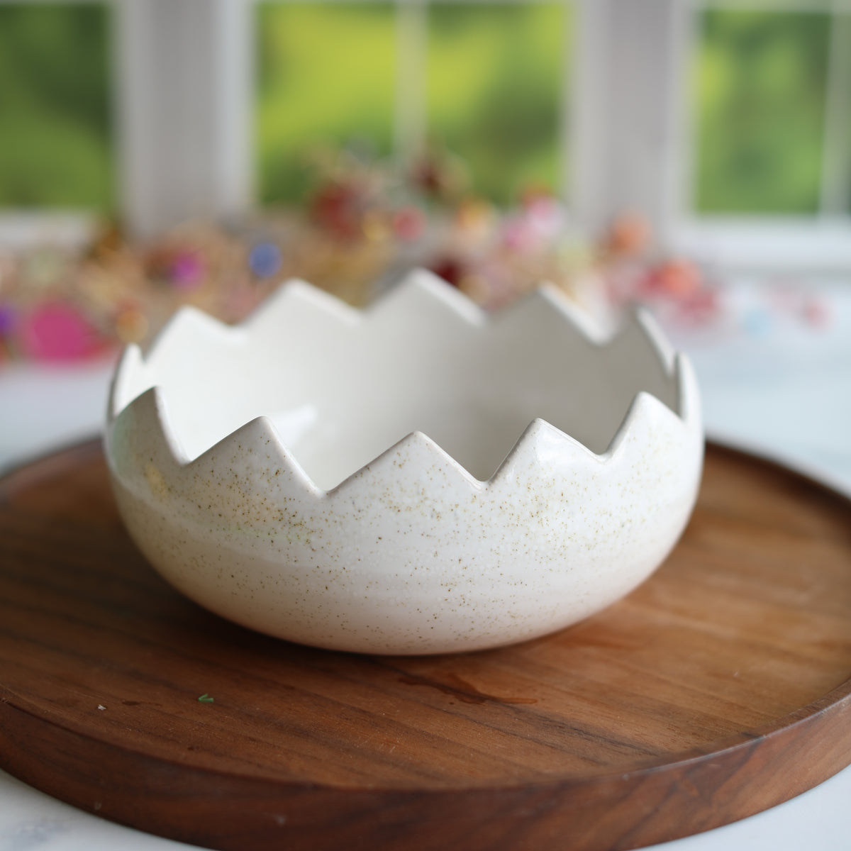 Speckled White Egg Bowl