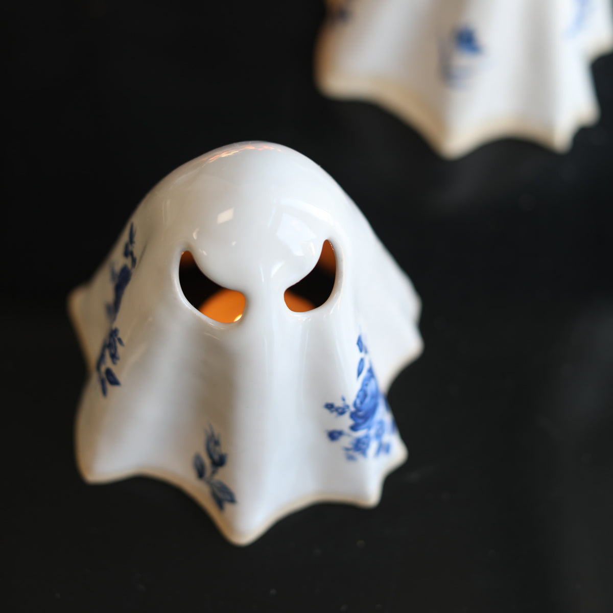 Winnie the Floral Ghost Lantern